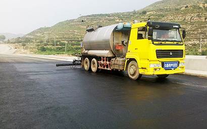 Introduction and application of fog sealing technology for surface coating maintenance